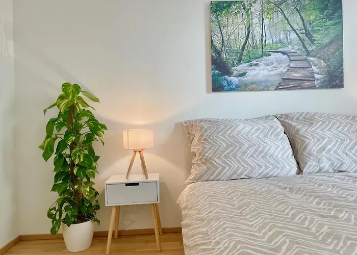 55m2 Flat With Balcony & Parking Vienna